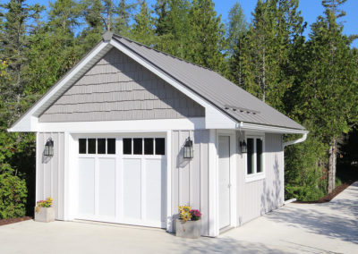 Single stall garage / garden shed in Door County, WI