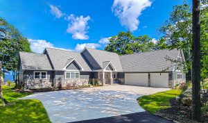 Modern Cottage-Style Home in Northeast Wisconsin